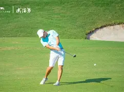 高尔夫大奖赛掀起高潮，蓬莱雷豹队强势横扫西城雄狮队，老将里程碑之夜——防线高度稳定